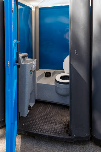 Best Wedding porta potty rental  in St Albans, VT